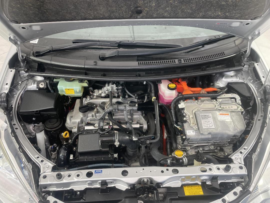 Photo '13' of Toyota Aqua Photo '13' of Toyota Aqua