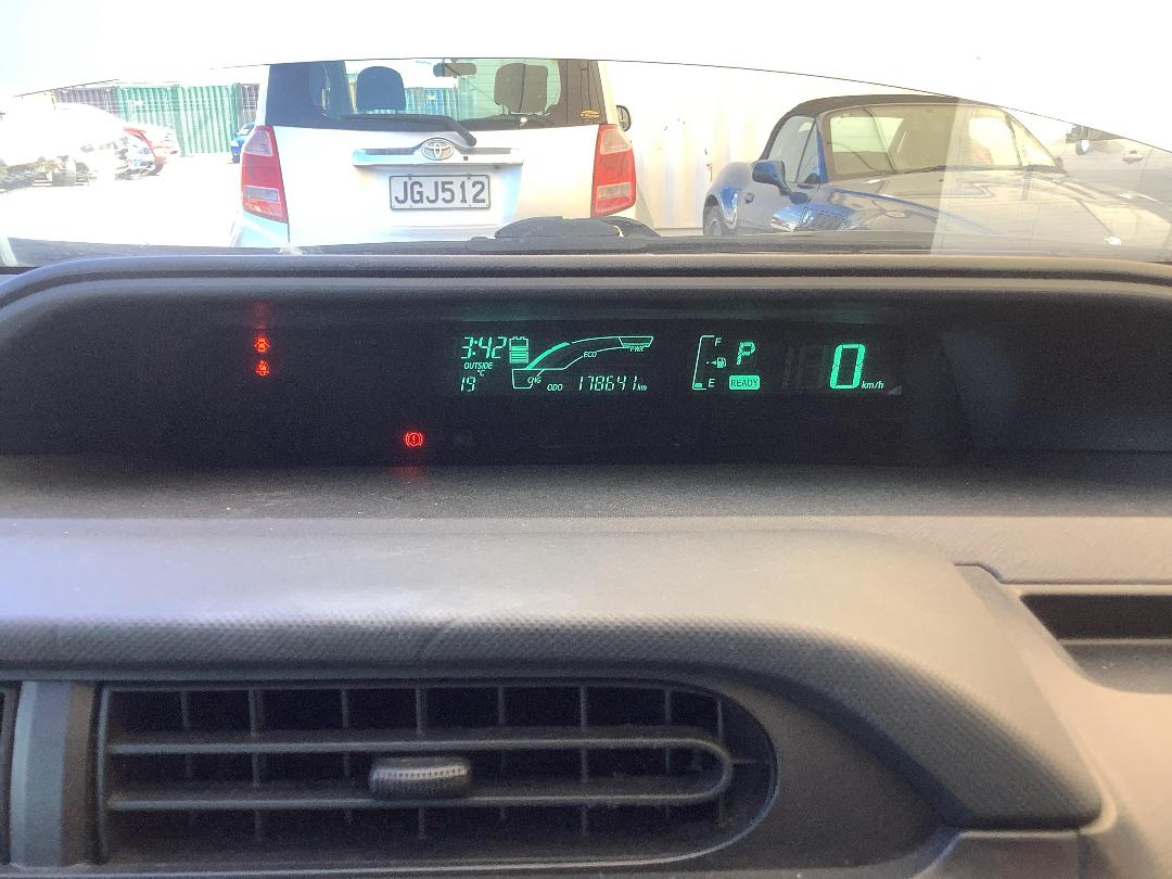 Photo '20' of Toyota Aqua