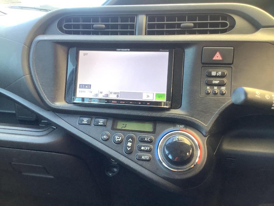 Photo '22' of Toyota Aqua