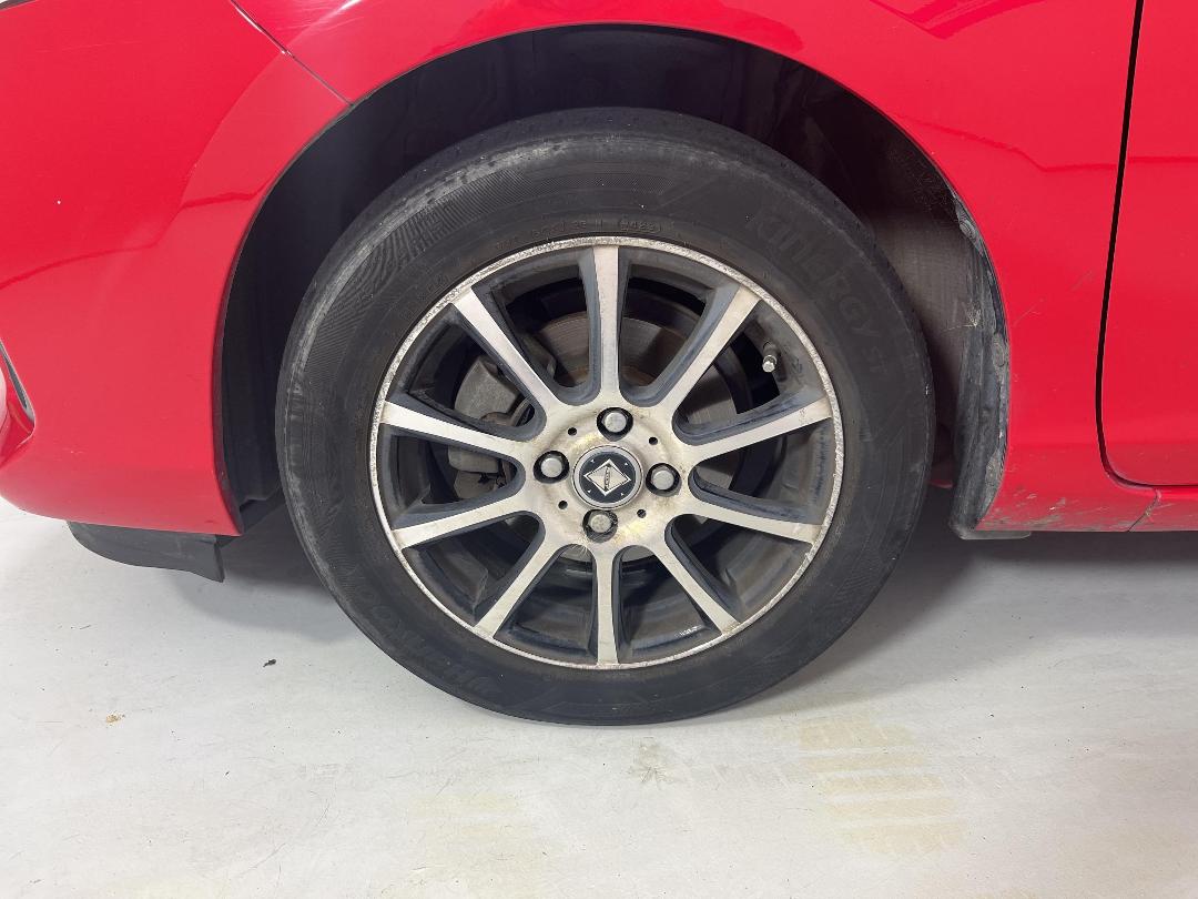 Photo '10' of Toyota Aqua