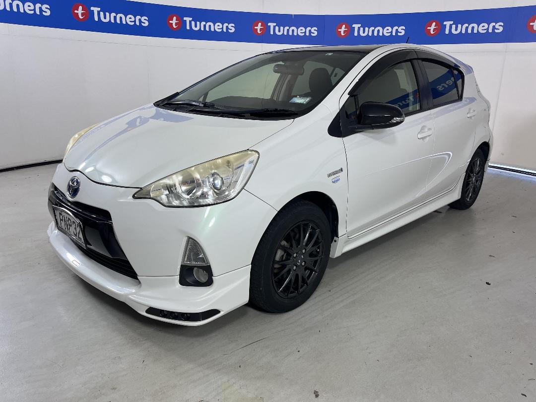 Photo '4' of Toyota Aqua