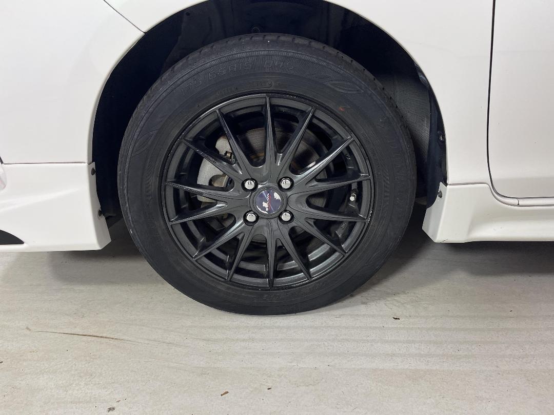 Photo '10' of Toyota Aqua