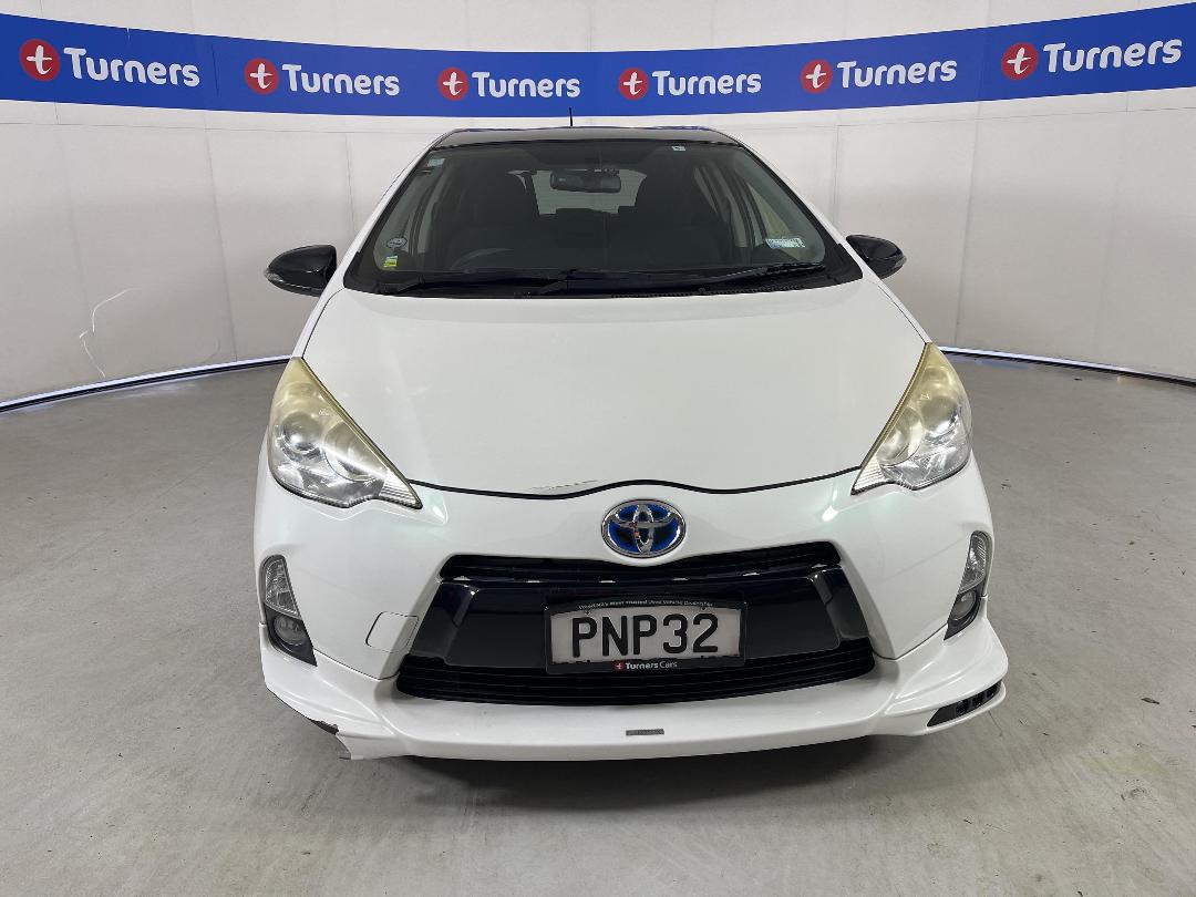 Photo '2' of Toyota Aqua