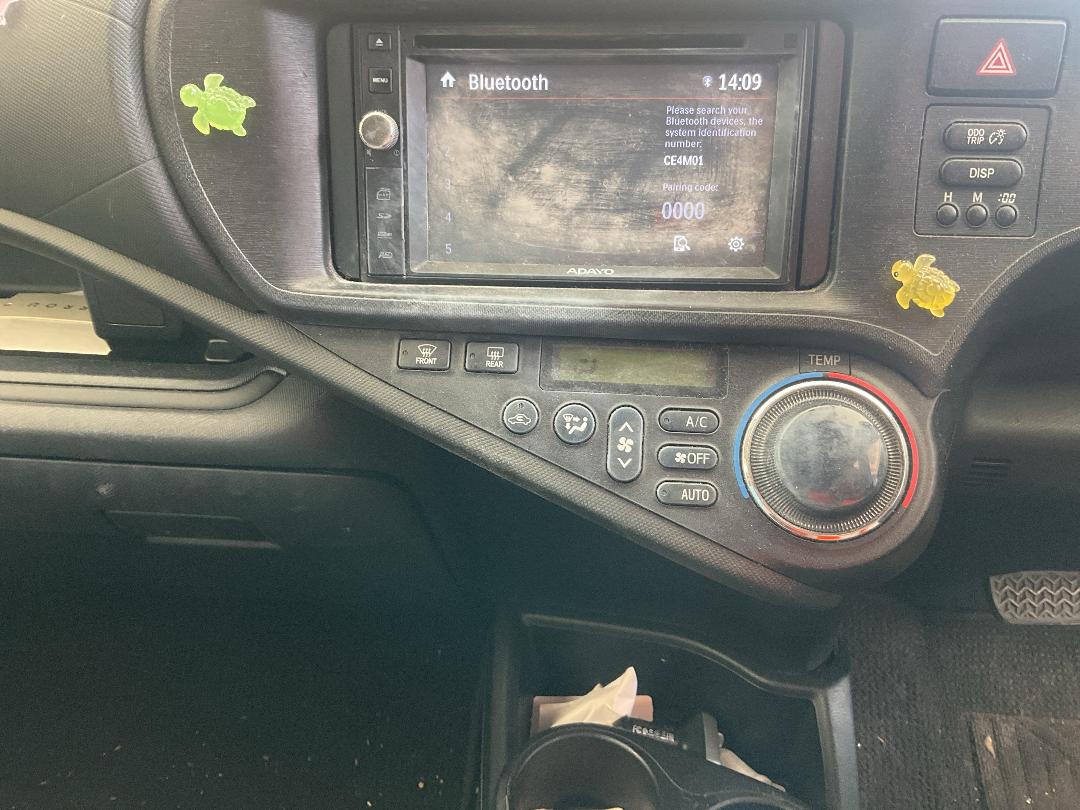 Photo '9' of Toyota Aqua Hybrid Photo '9' of Toyota Aqua Hybrid