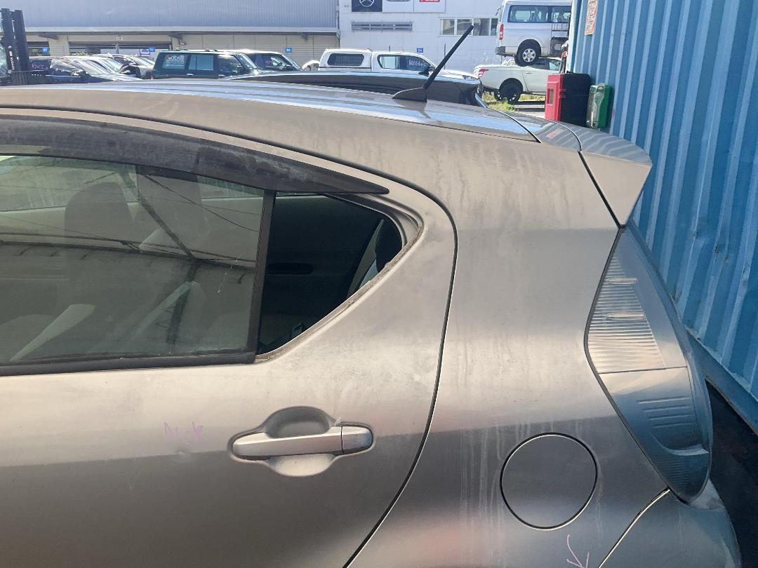 Photo '18' of Toyota Aqua Hybrid Photo '18' of Toyota Aqua Hybrid