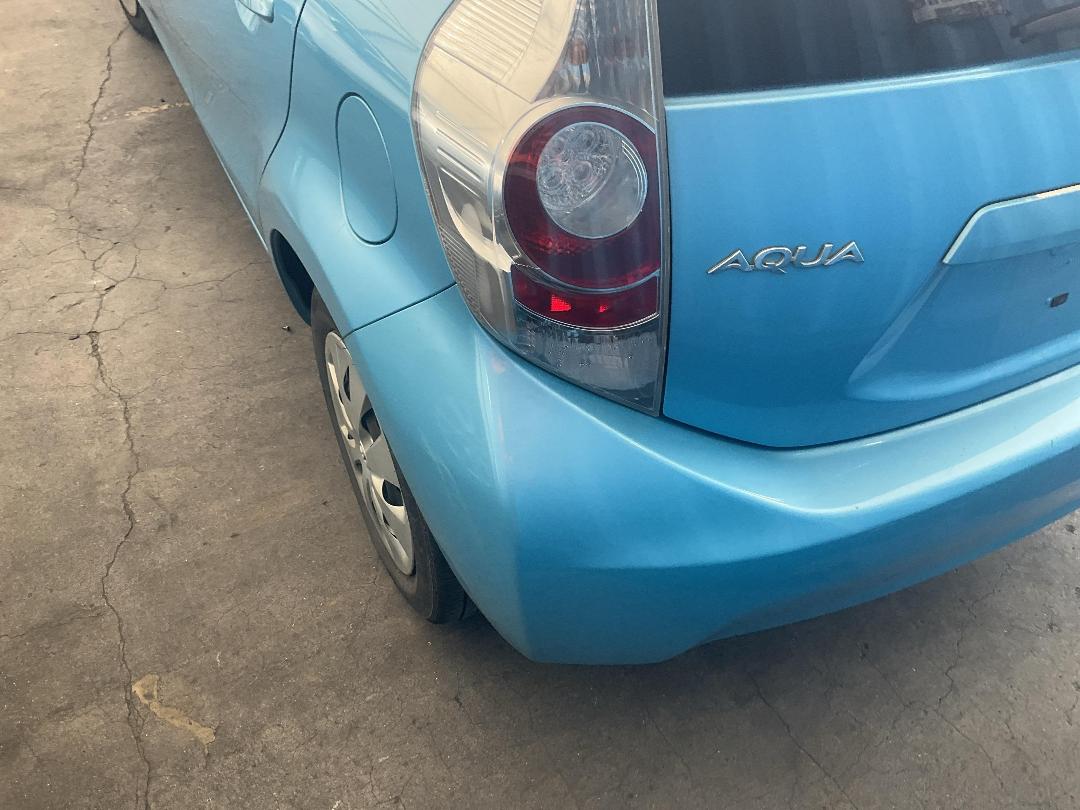 Photo '11' of Toyota Aqua Hybrid Photo '11' of Toyota Aqua Hybrid