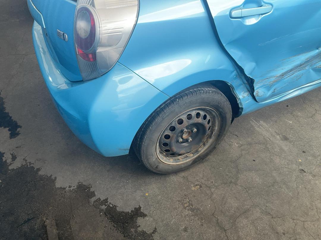 Photo '13' of Toyota Aqua Hybrid Photo '13' of Toyota Aqua Hybrid