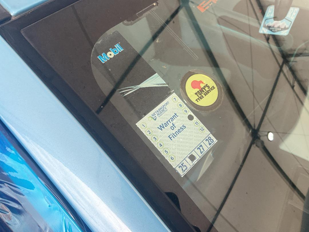 Photo '24' of Toyota Aqua Hybrid Photo '24' of Toyota Aqua Hybrid