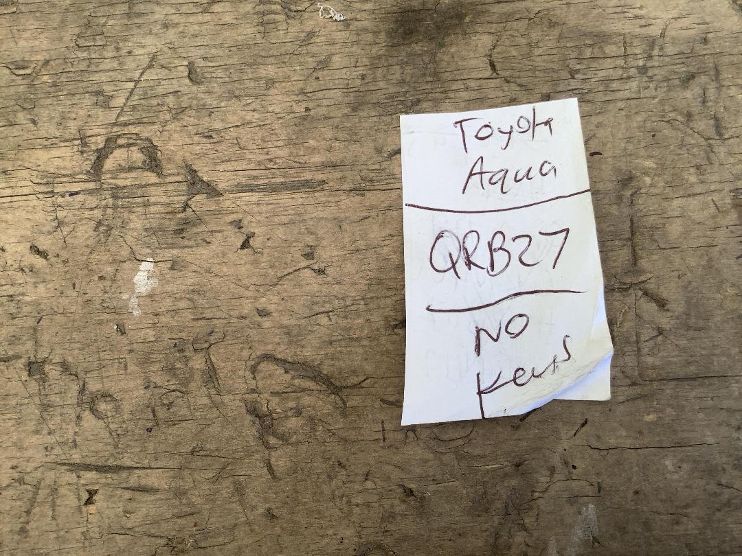 Photo '16' of Toyota Aqua Photo '16' of Toyota Aqua