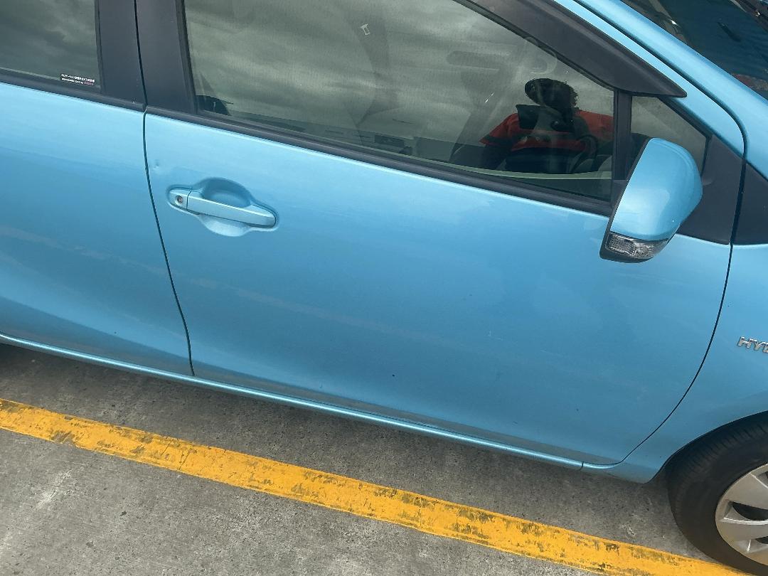 Photo '3' of Toyota Aqua Photo '3' of Toyota Aqua