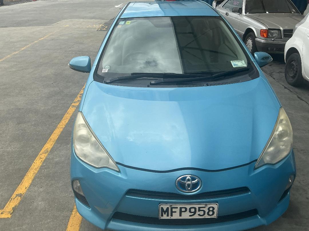 Photo '4' of Toyota Aqua Photo '4' of Toyota Aqua