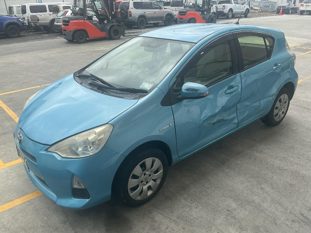 Photo '5' of Toyota Aqua Photo '5' of Toyota Aqua