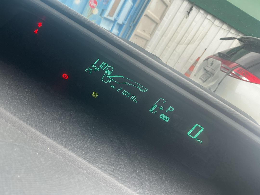 Photo '16' of Toyota Aqua Photo '16' of Toyota Aqua