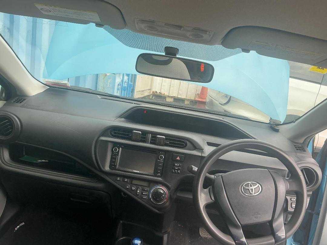 Photo '20' of Toyota Aqua Photo '20' of Toyota Aqua