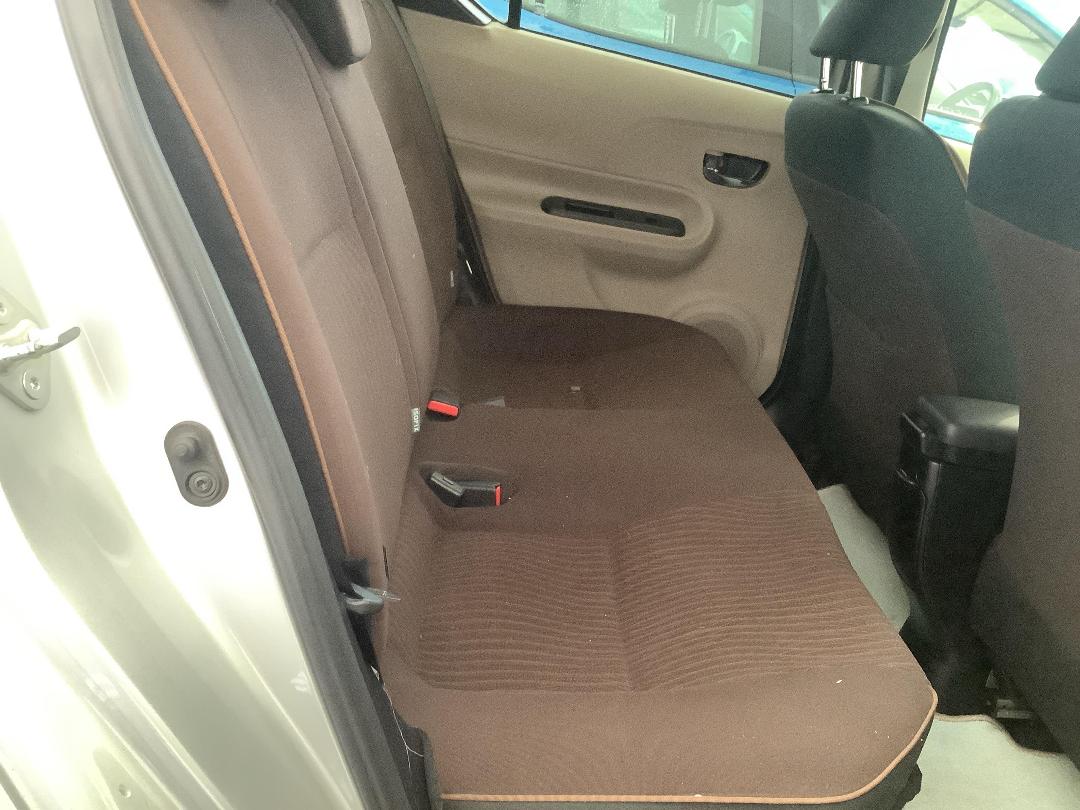 Photo '7' of Toyota Aqua Photo '7' of Toyota Aqua