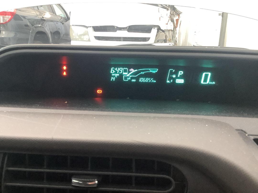 Photo '15' of Toyota Aqua Photo '15' of Toyota Aqua