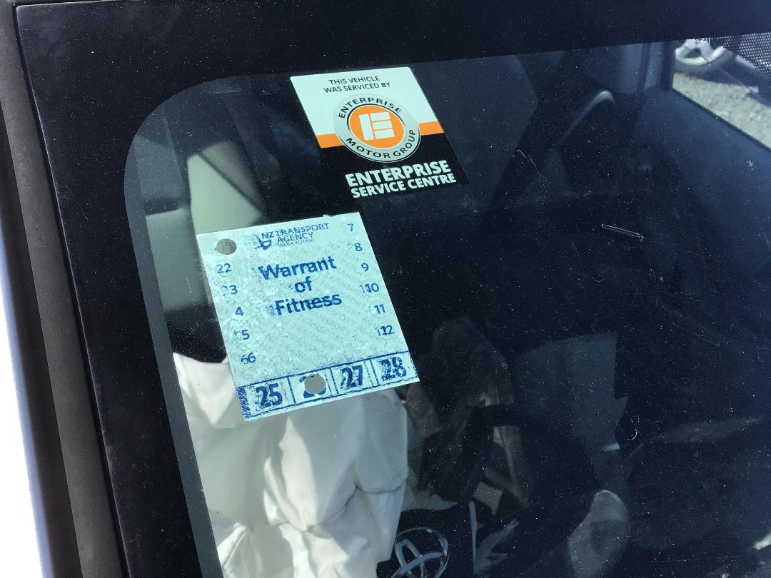 Photo '8' of Toyota Aqua Hybrid Photo '8' of Toyota Aqua Hybrid