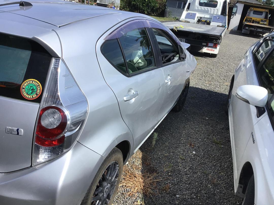 Photo '3' of Toyota Aqua Hybrid Photo '3' of Toyota Aqua Hybrid