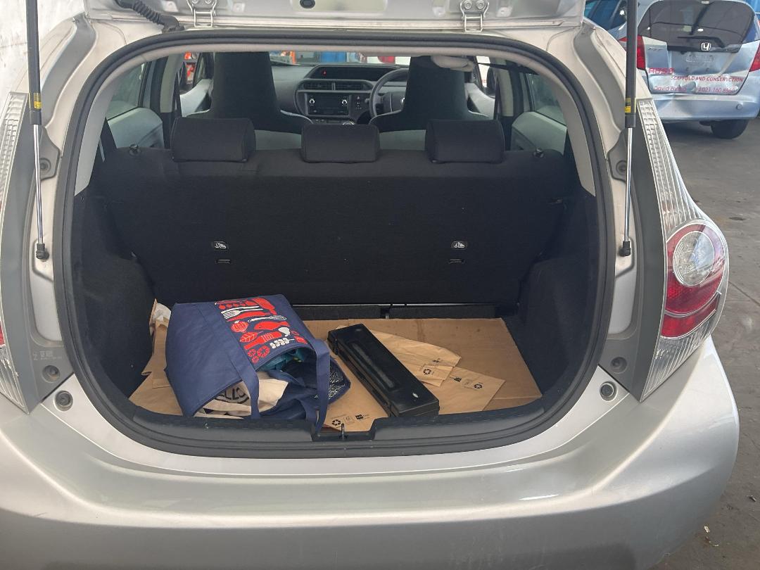 Photo '15' of Toyota Aqua Photo '15' of Toyota Aqua