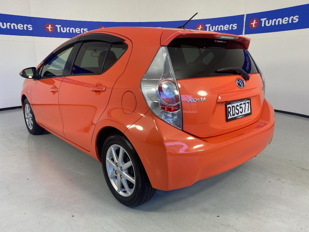 Photo '5' of Toyota Aqua