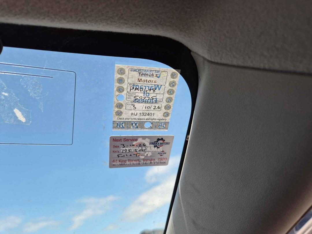 Photo '16' of Toyota Aqua Photo '16' of Toyota Aqua