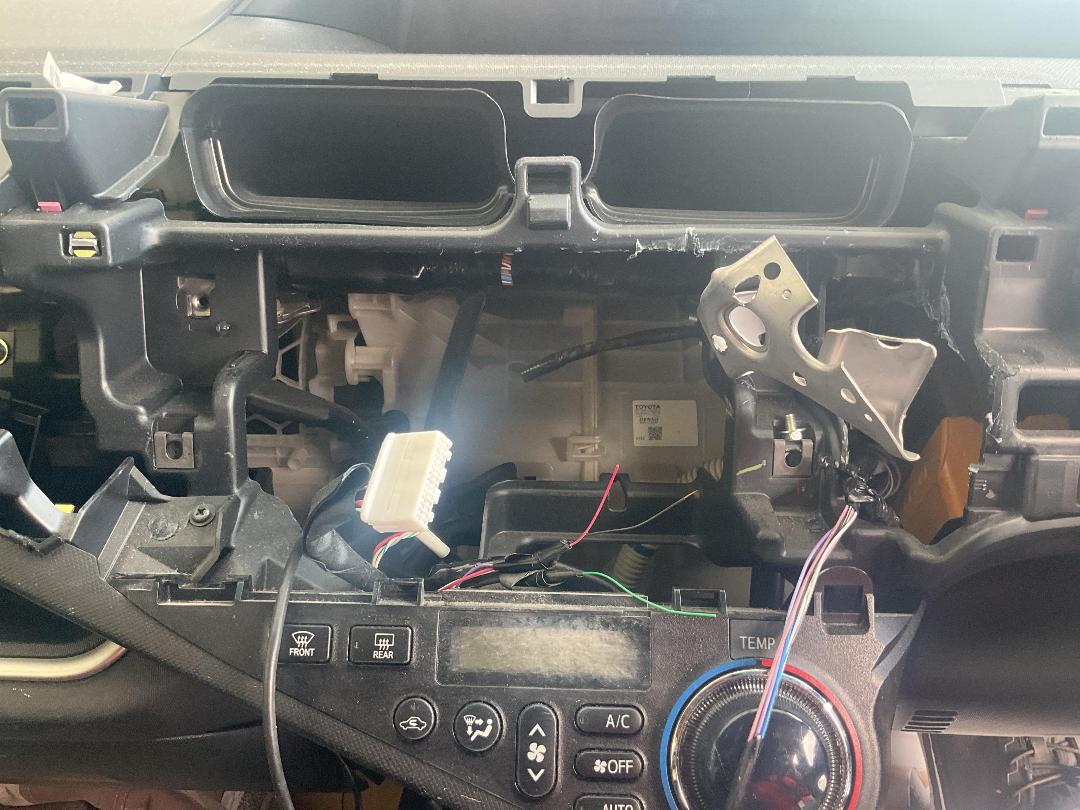 Photo '10' of Toyota Aqua Photo '10' of Toyota Aqua