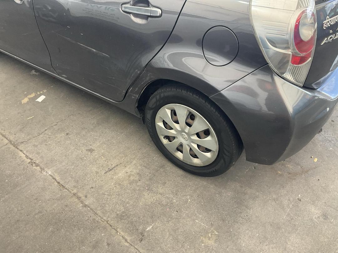 Photo '11' of Toyota Aqua Hybrid Photo '11' of Toyota Aqua Hybrid