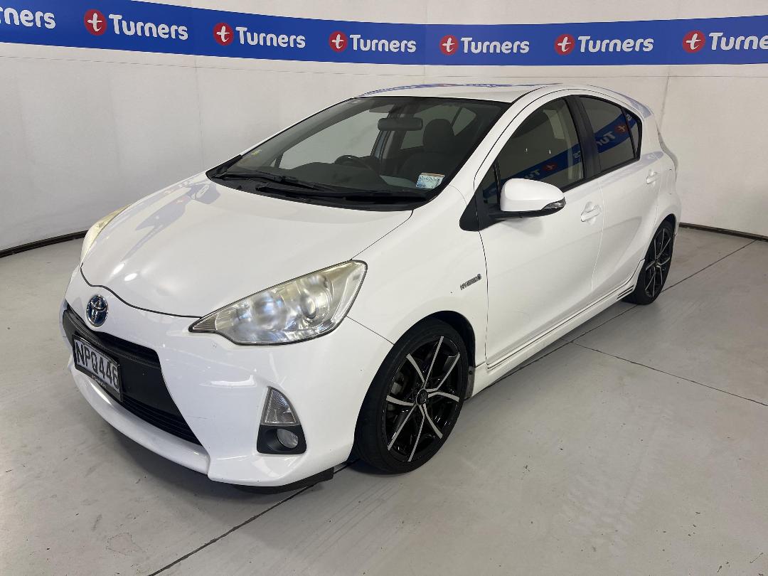 Photo '4' of Toyota Aqua