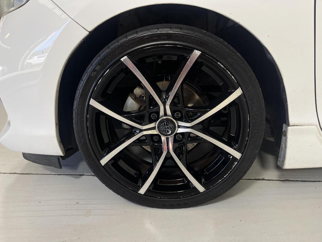 Photo '10' of Toyota Aqua