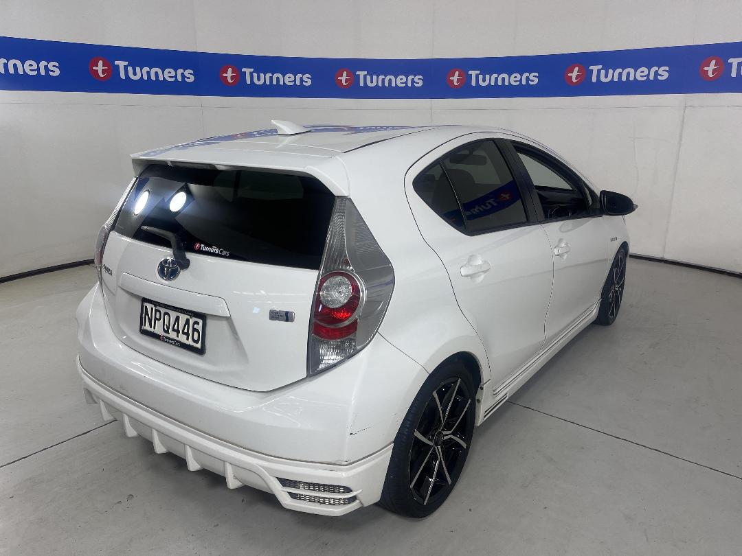 Photo '7' of Toyota Aqua