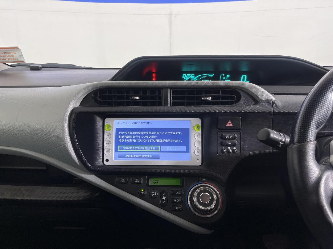 Photo '18' of Toyota Aqua