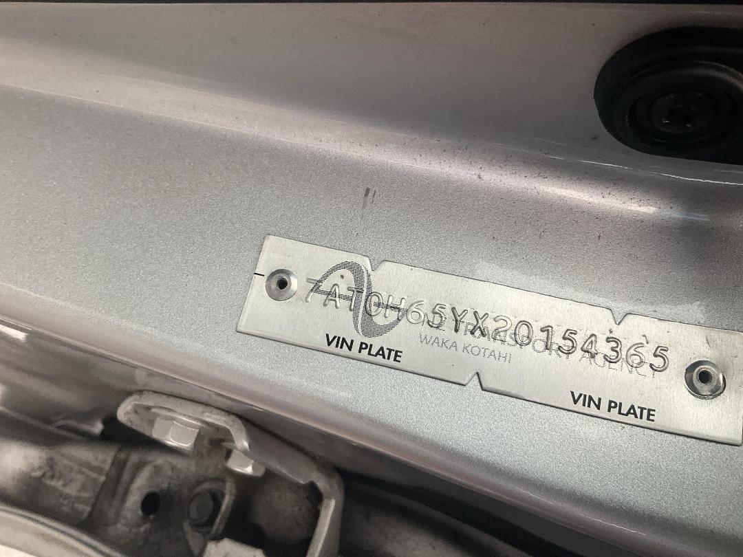 Photo '15' of Toyota Aqua Hybrid