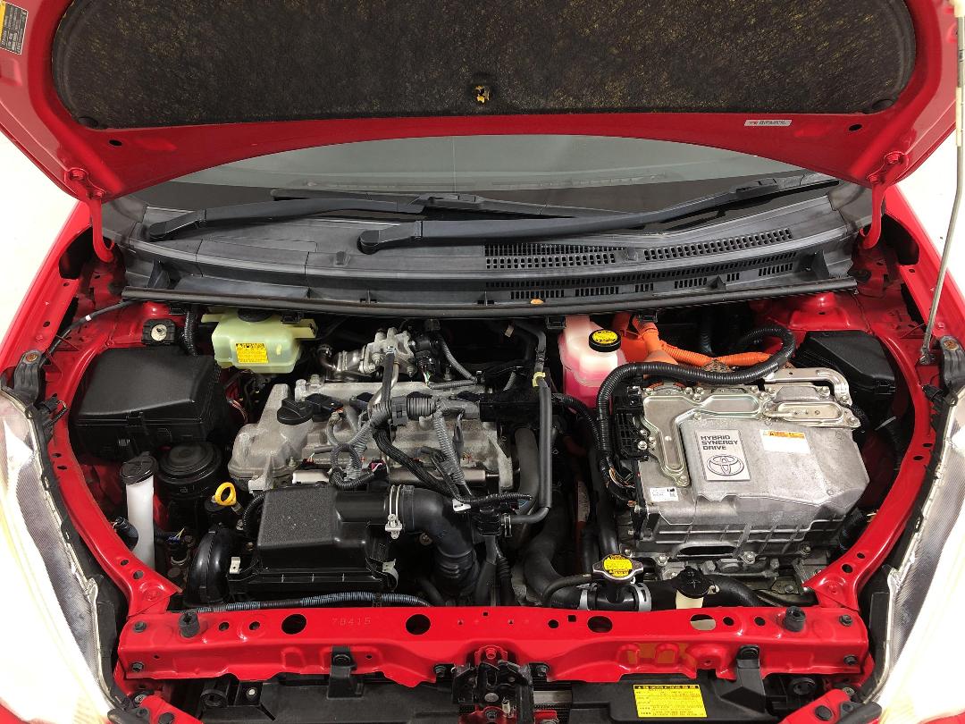 Photo '13' of Toyota Aqua Photo '13' of Toyota Aqua