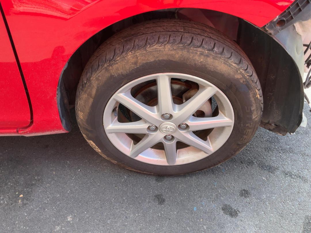 Photo '10' of Toyota Aqua