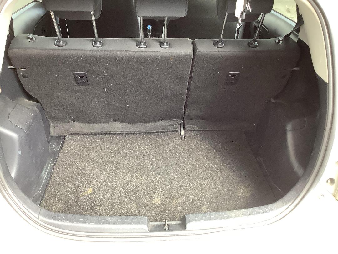 Photo '5' of Toyota Aqua