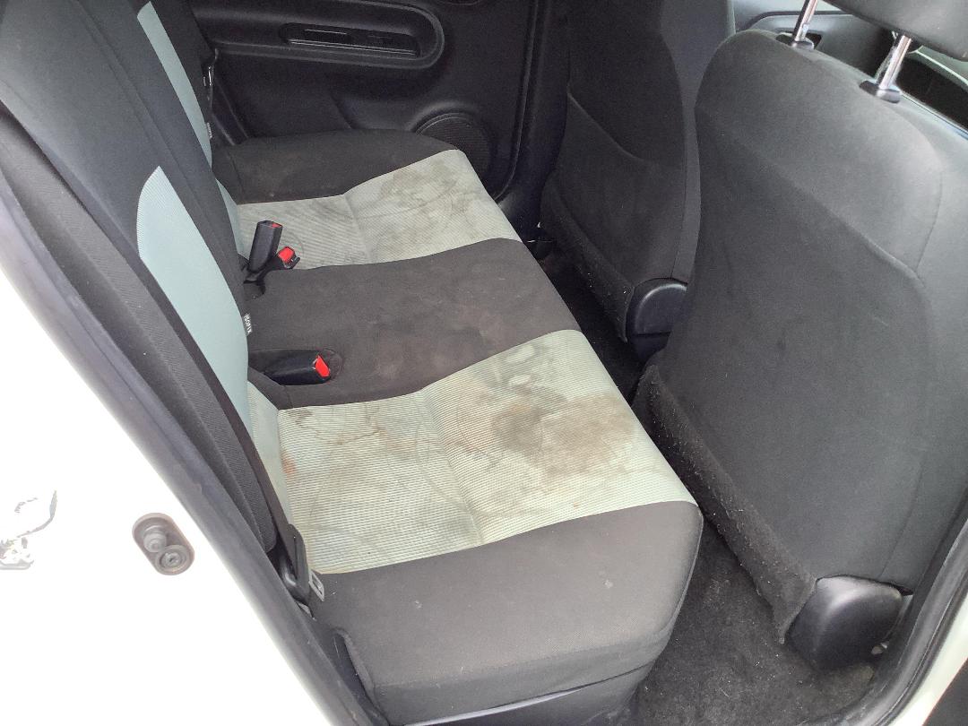 Photo '6' of Toyota Aqua