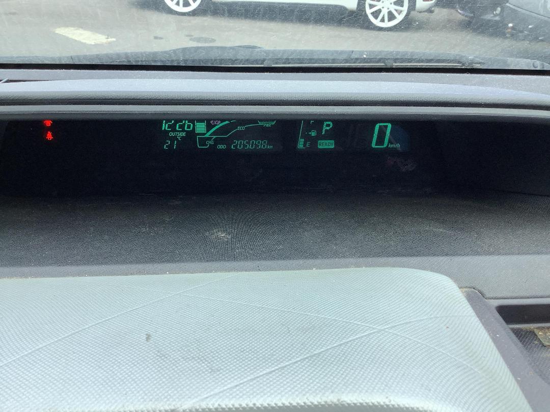 Photo '12' of Toyota Aqua