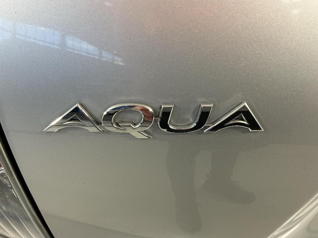 Photo '26' of Toyota Aqua