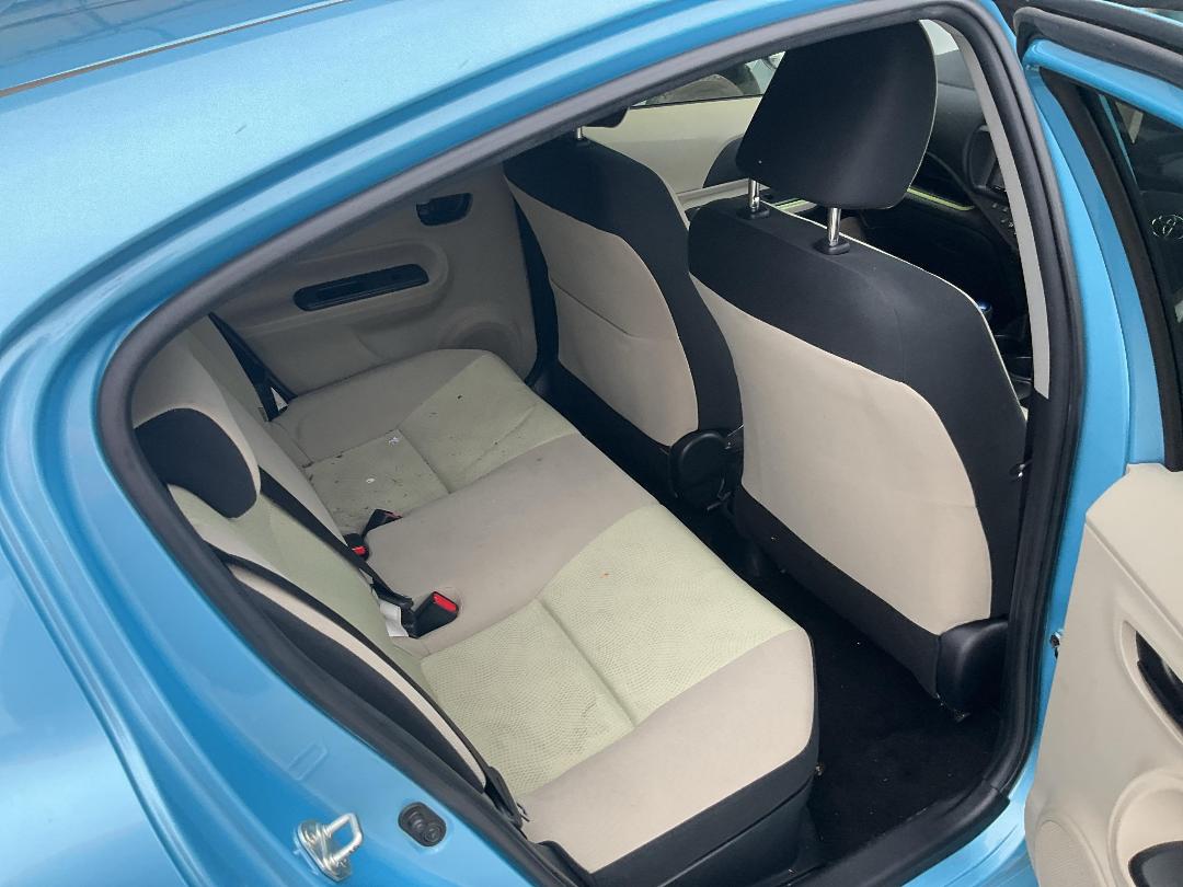 Photo '20' of Toyota Aqua