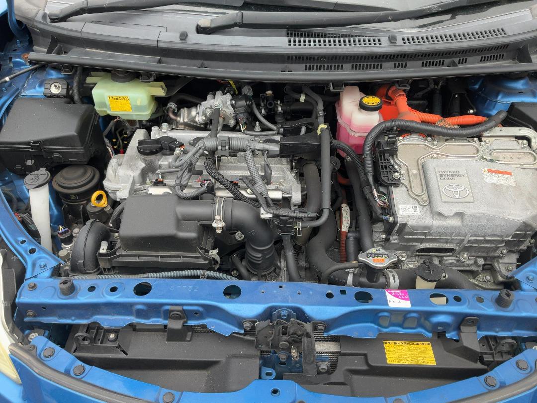 Photo '6' of Toyota Aqua