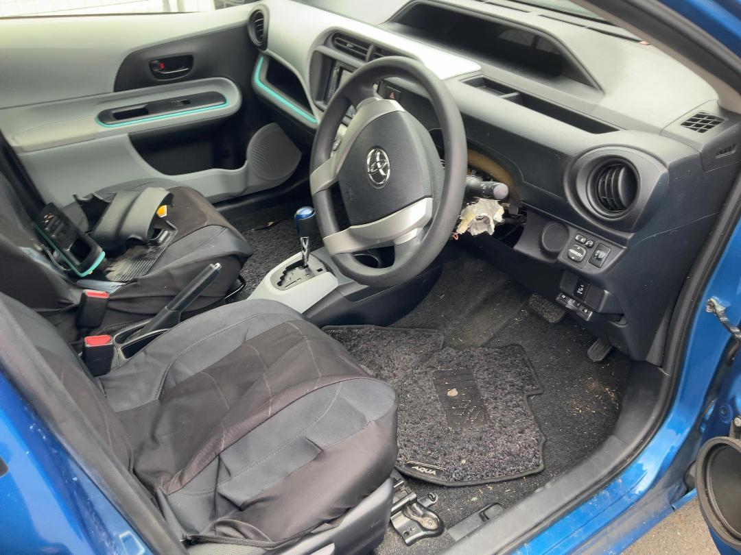 Photo '11' of Toyota Aqua