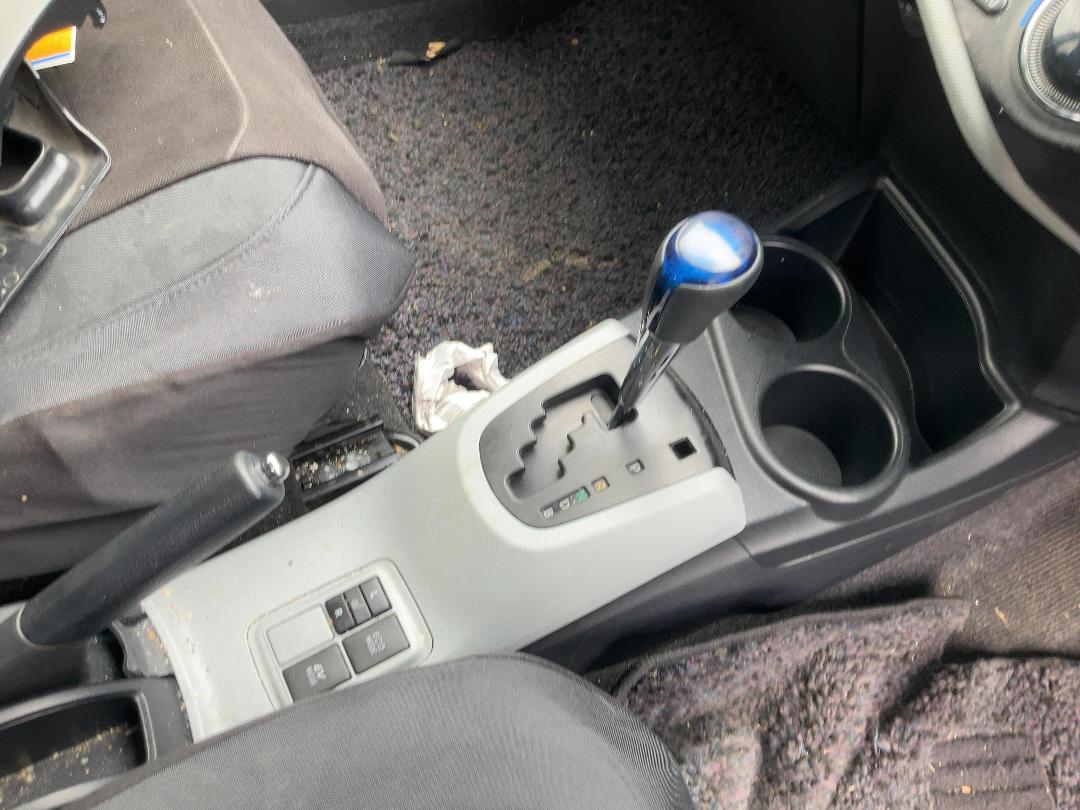 Photo '12' of Toyota Aqua