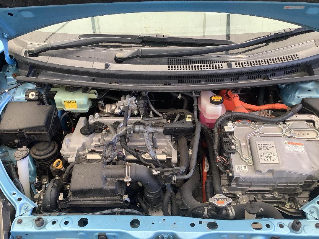 Photo '11' of Toyota Aqua