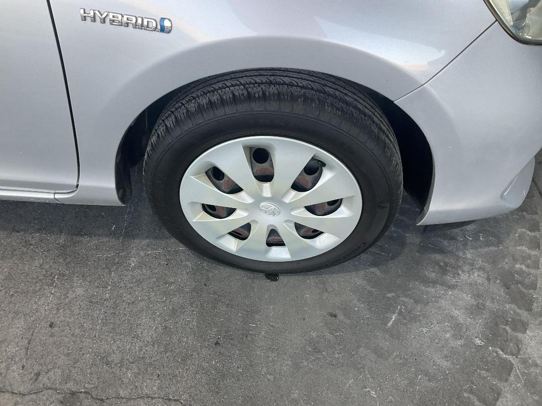 Photo '2' of Toyota Aqua Hybrid