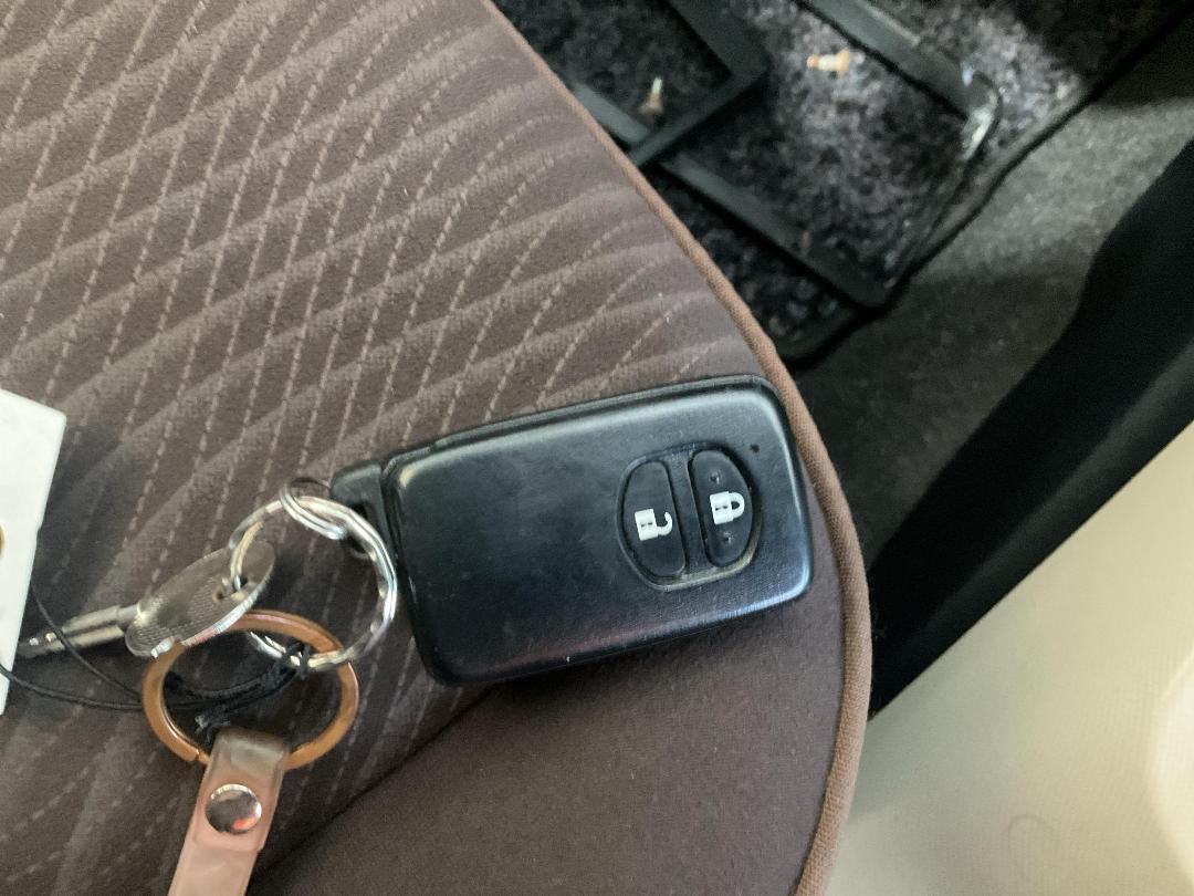 Photo '20' of Toyota Aqua Hybrid