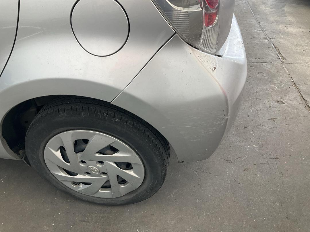 Photo '13' of Toyota Aqua