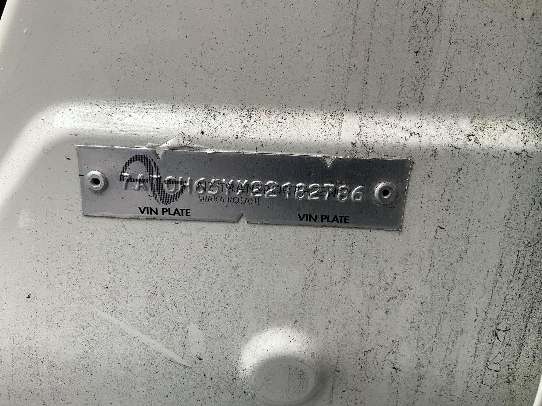 Photo '12' of Toyota Aqua Hybrid