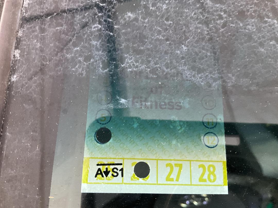 Photo '25' of Toyota Aqua Hybrid