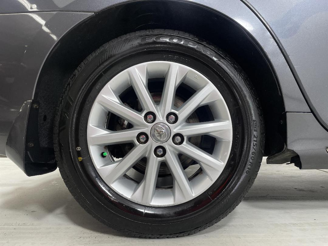 Photo '12' of Toyota Aurion