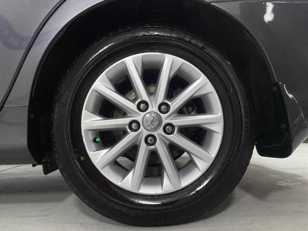 Photo '11' of Toyota Aurion